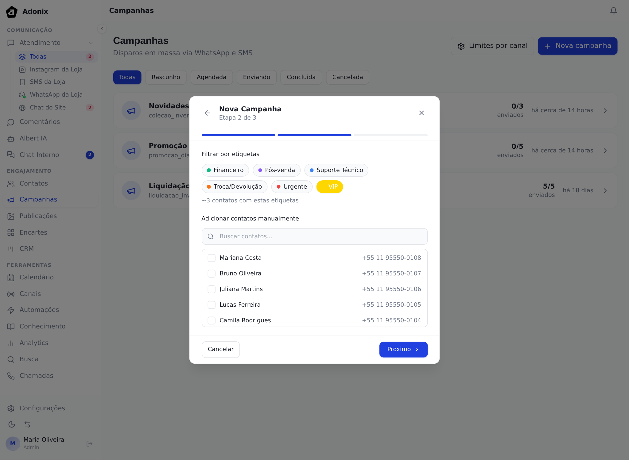Etapa 2 do assistente, com o filtro por etiquetas e a lista de contatos