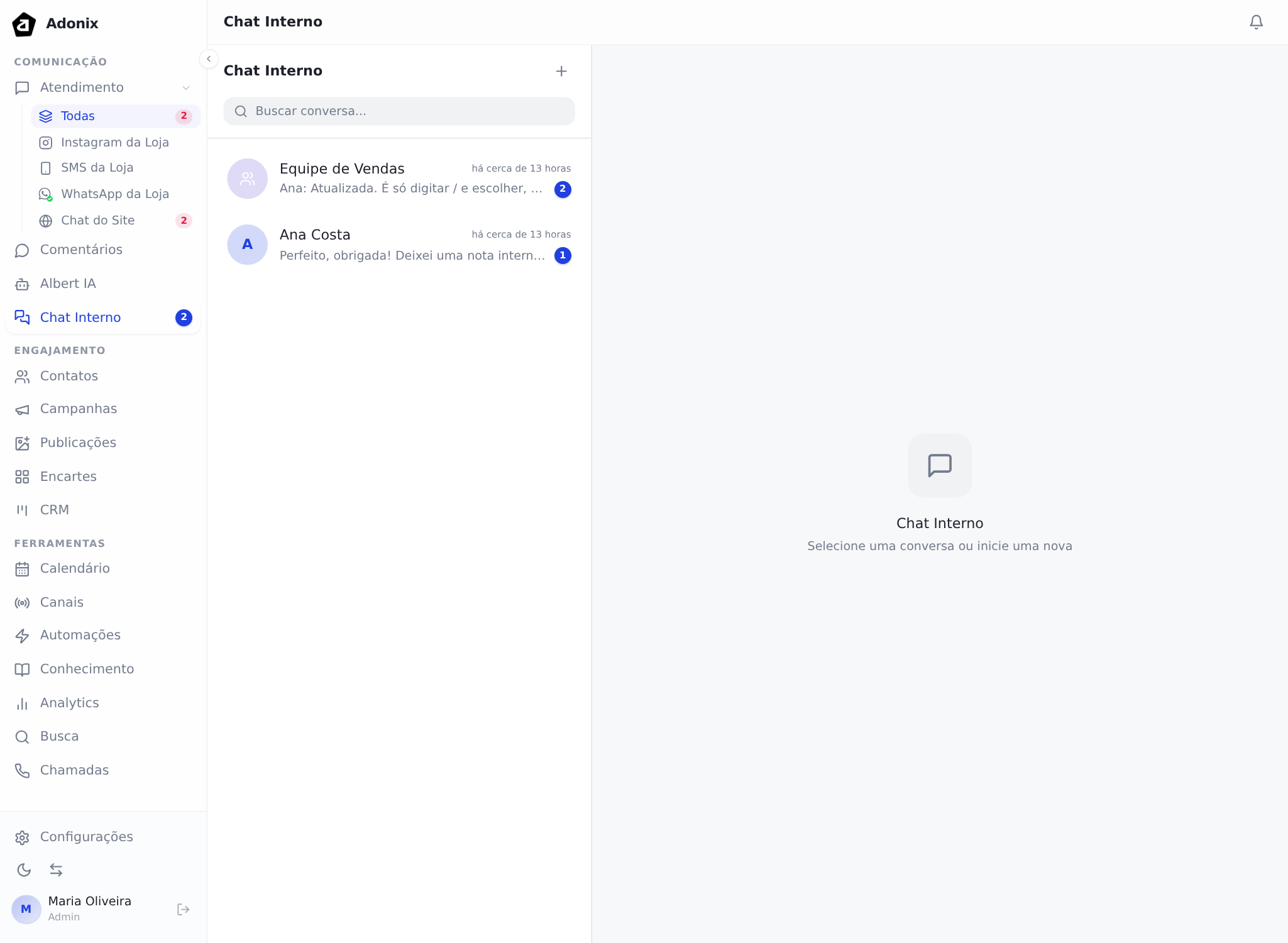 Chat interno, com um grupo e uma conversa direta na lista