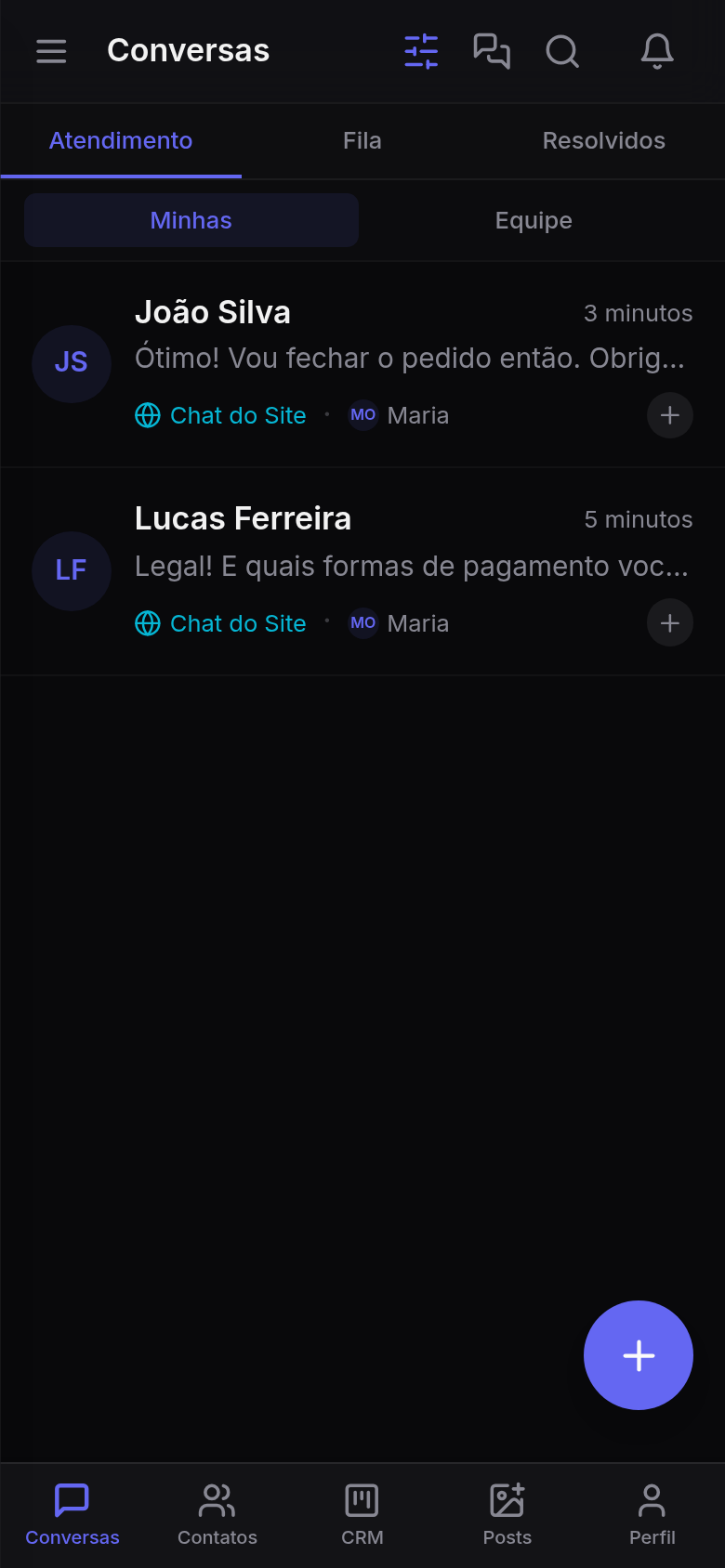Aplicativo aberto no celular, na lista de conversas
